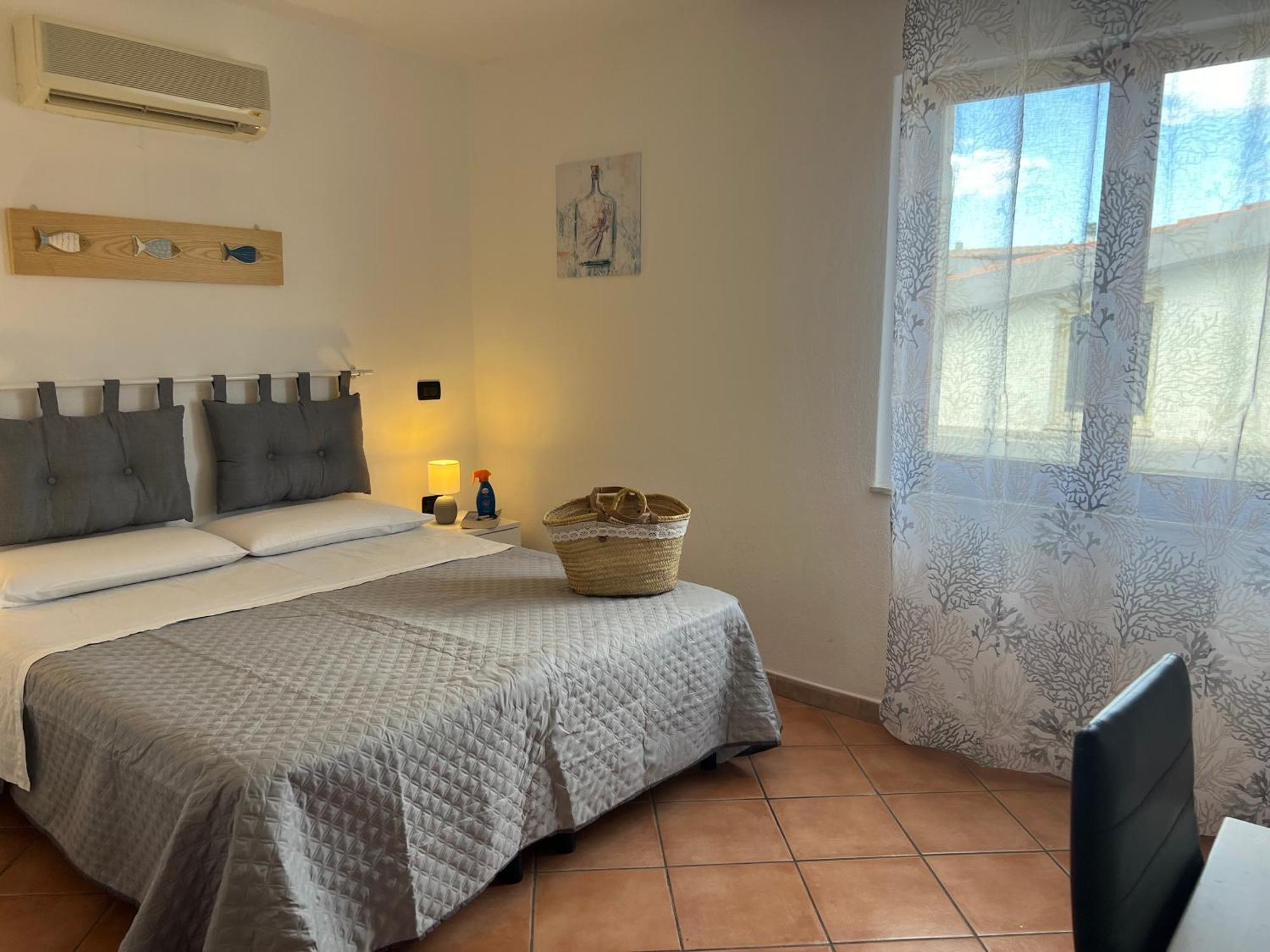 Il Canarino Affittacamere La Caletta Exterior photo
